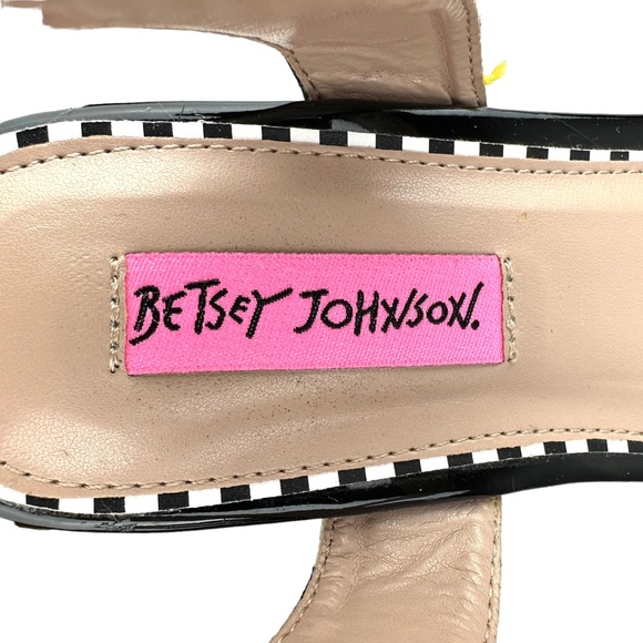 Betsey Johnson Shoes Womens 8 Platform Sandals Open Toe Buckle Strap - Picture 8 of 11